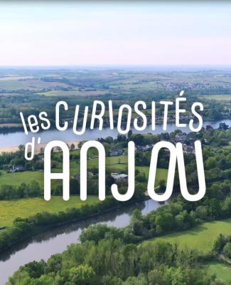 Écran d'accueil de la web série les Curiosités d'Anjou