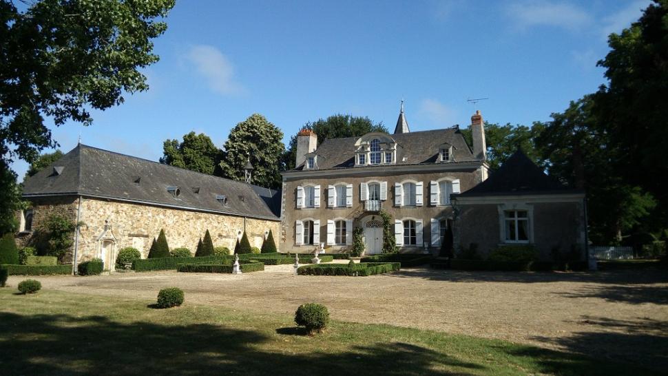 Château de la Montchevalleraie à Eviré