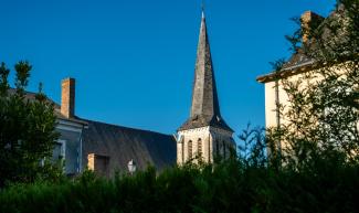 clocher tors de l'église de Fougeré