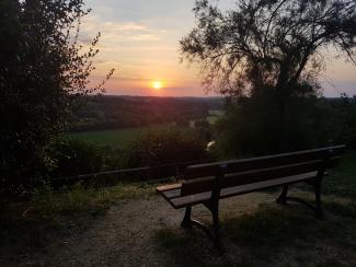 Coucher de soleil sur la Vallée du Loir, vue depuis la Chapelle de Matheflon à Seiches